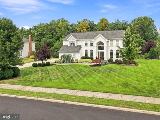 36 QUAIL HOLLOW DR, Sewell, NJ 08080