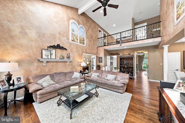 36 QUAIL HOLLOW DR, Sewell, NJ 08080