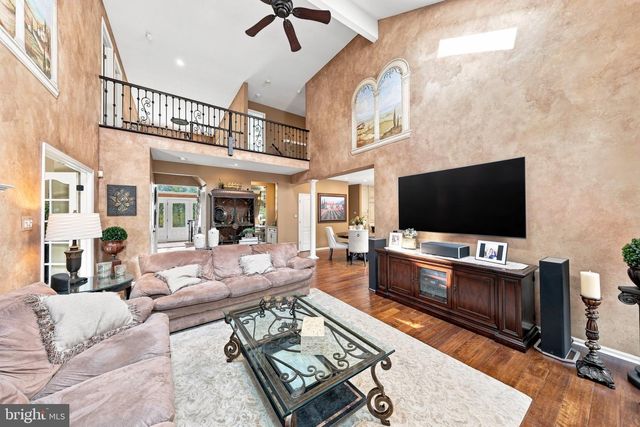 36 QUAIL HOLLOW DR, Sewell, NJ 08080