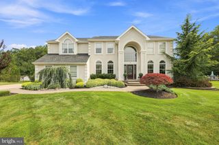 36 QUAIL HOLLOW DR, Sewell, NJ 08080