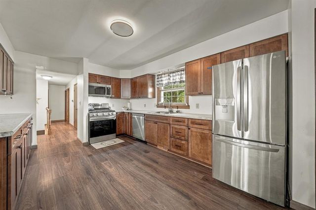 701 Leonard Drive, Eau Claire, WI 54703