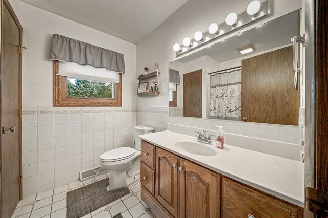 701 Leonard Drive, Eau Claire, WI 54703