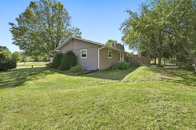 701 Leonard Drive, Eau Claire, WI 54703