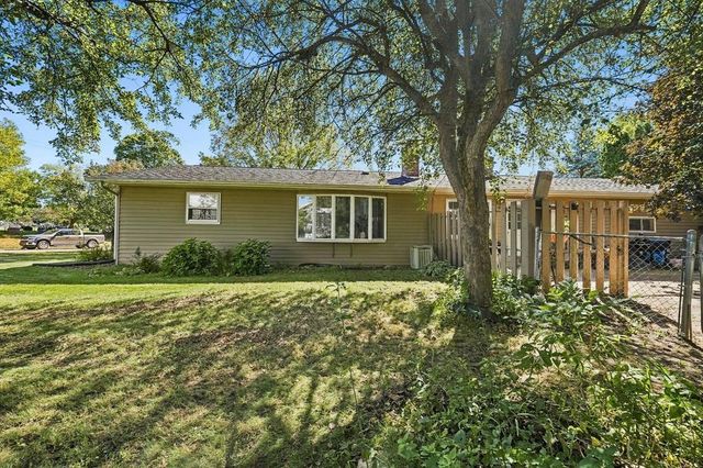 701 Leonard Drive, Eau Claire, WI 54703