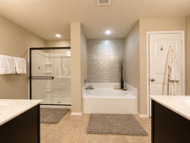 700 Hartsfield Street, Aubrey, TX 76227