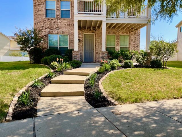 700 Hartsfield Street, Aubrey, TX 76227