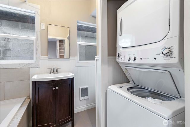 1241 NW Couch Street, Camas, WA 98607