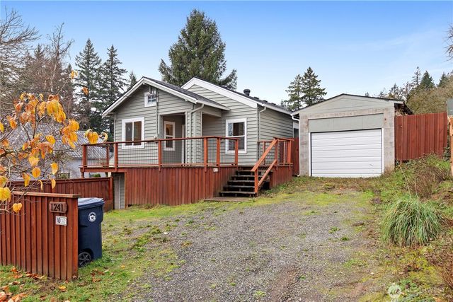 1241 NW Couch Street, Camas, WA 98607