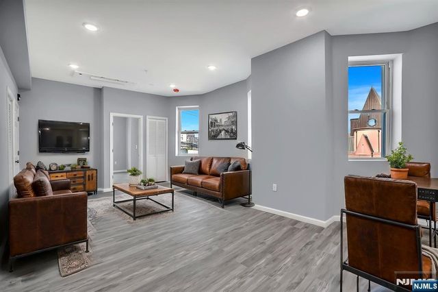 157 Clifton Avenue, Newark, NJ 07104