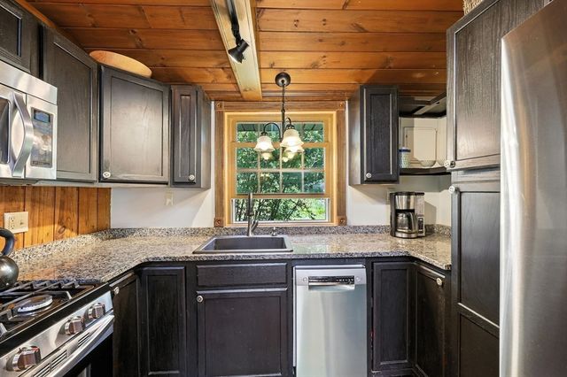 191 East St, Belchertown, MA 01007