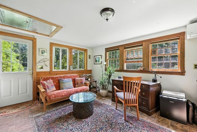 191 East St, Belchertown, MA 01007