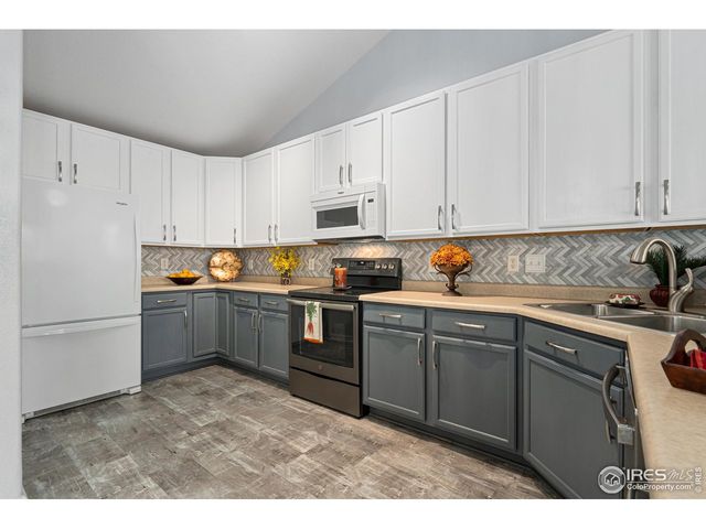 5151 29th St 8-805, Greeley, CO 80634