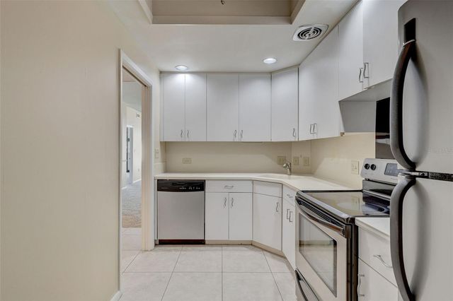 1 SE BEACH DRIVE 1509, St Petersburg, FL 33701