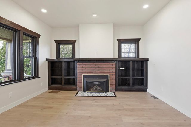 1930 E Marshall Ave, Spokane, WA 99207