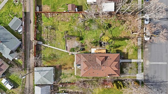 1930 E Marshall Ave, Spokane, WA 99207