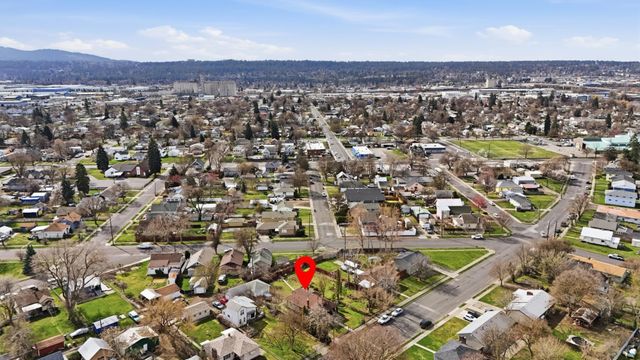 1930 E Marshall Ave, Spokane, WA 99207