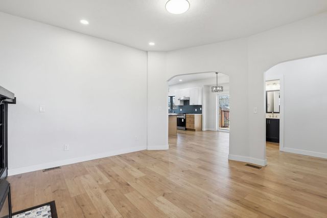 1930 E Marshall Ave, Spokane, WA 99207