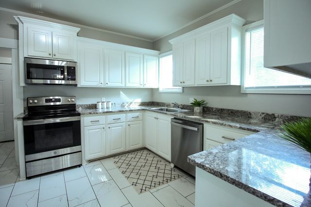 201 N 21st Ave., Hattiesburg, MS 39401