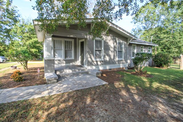 201 N 21st Ave., Hattiesburg, MS 39401