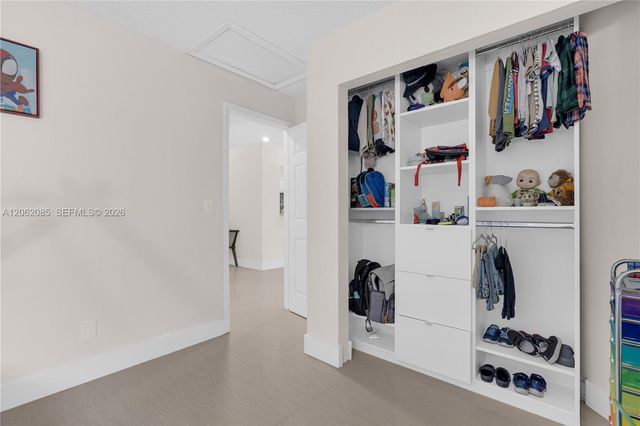 949 SW 7th Place, Florida City, FL 33034