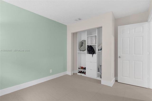 949 SW 7th Place, Florida City, FL 33034