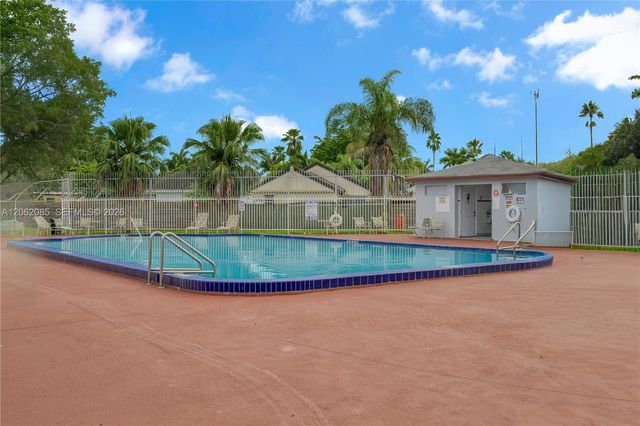 949 SW 7th Place, Florida City, FL 33034