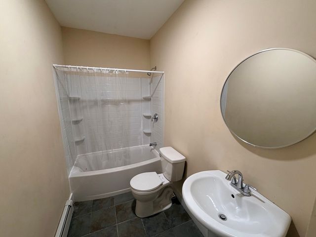 12 King St, Worcester, MA 01610