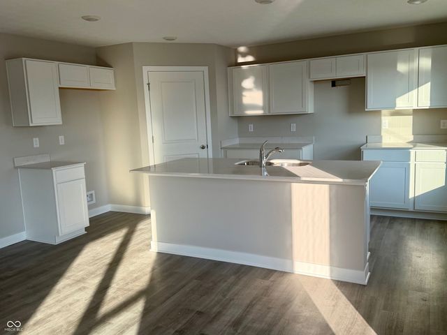 6809 Henley Way, Indianapolis, IN 46221