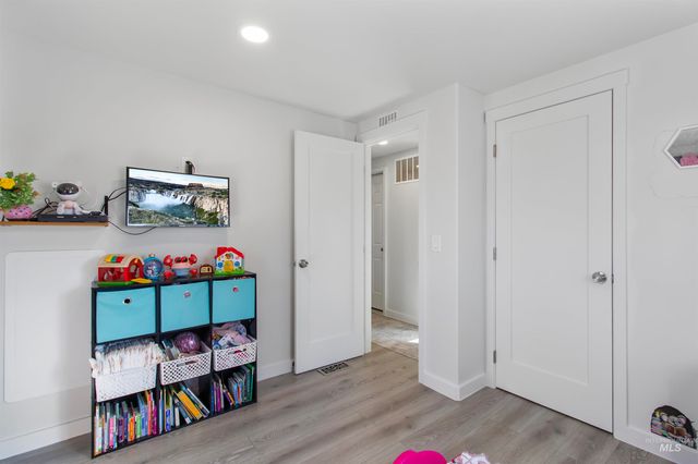 3582 N 3230 E, Kimberly, ID 83341