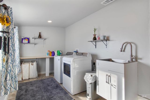 3582 N 3230 E, Kimberly, ID 83341