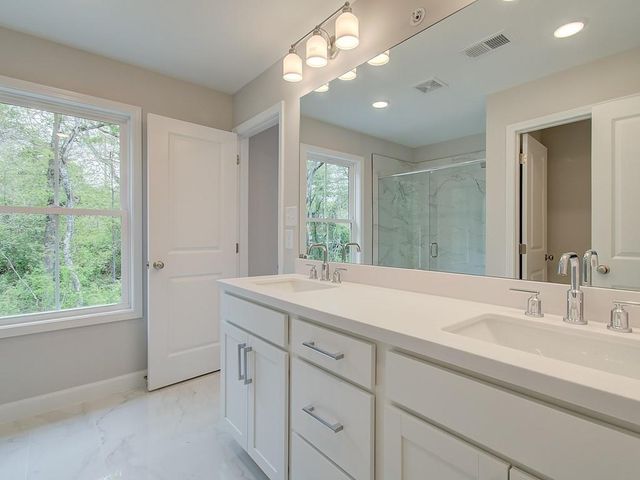 122 Bluffington Way, Marietta, GA 30066