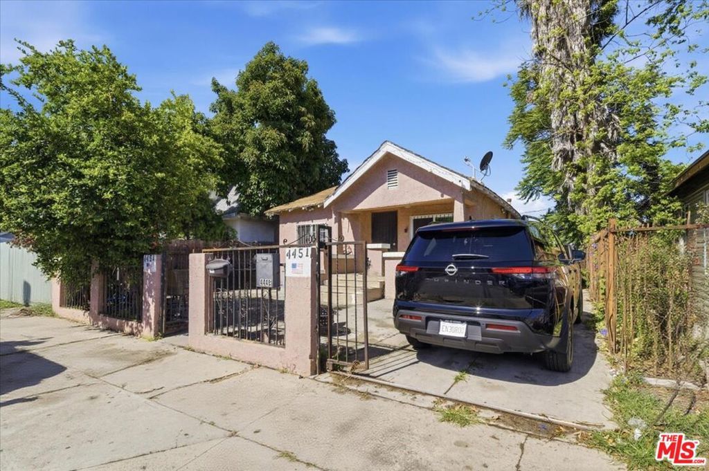 4451 Crocker Street, Los Angeles, CA 90011 — photo 2