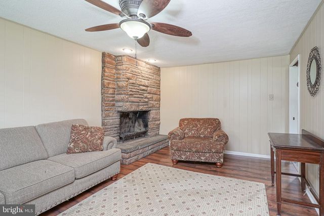 156 PENNSVILLE AUBURN RD, Pedricktown, NJ 08067