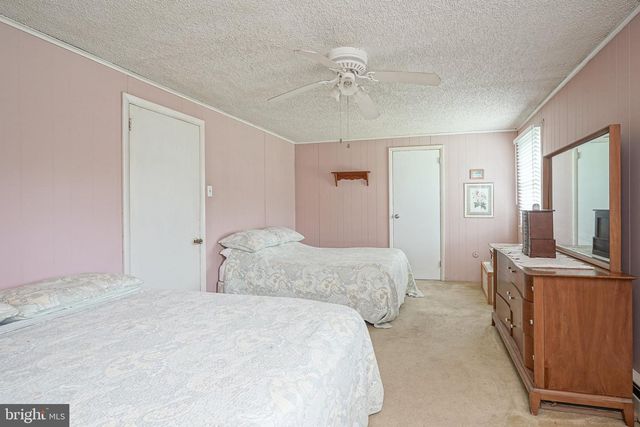 156 PENNSVILLE AUBURN RD, Pedricktown, NJ 08067