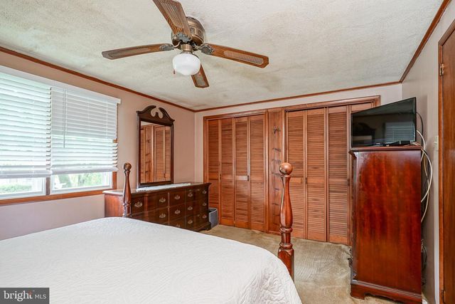 156 PENNSVILLE AUBURN RD, Pedricktown, NJ 08067