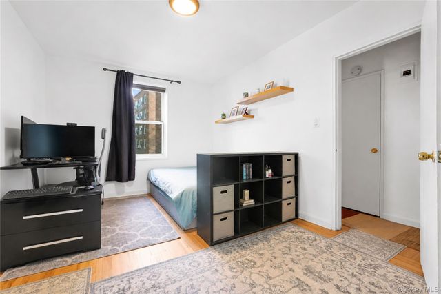 26-21 Union Street 3B, Flushing, NY 11354