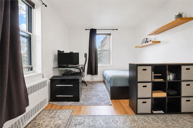 26-21 Union Street 3B, Flushing, NY 11354