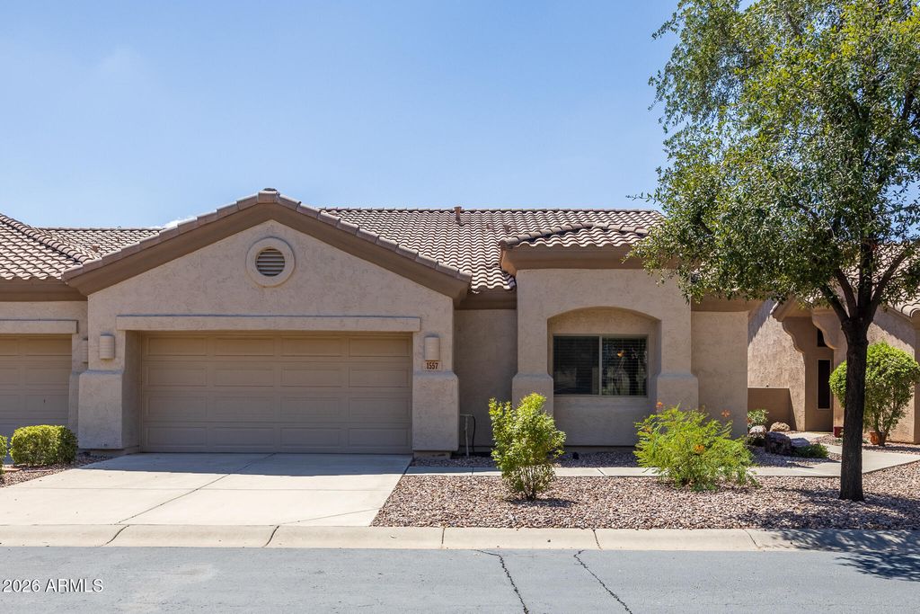 1557 E MANOR Drive, Casa Grande, AZ 85122 — exterior