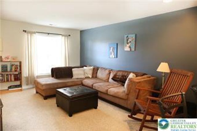 8464 Cromwell Court, Upper Macungie Twp, PA 18031