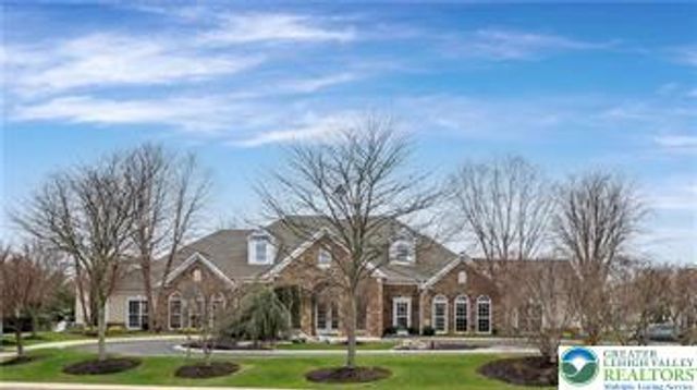 8464 Cromwell Court, Upper Macungie Twp, PA 18031