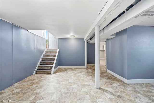 1715 North Avenue, Parma, OH 44134