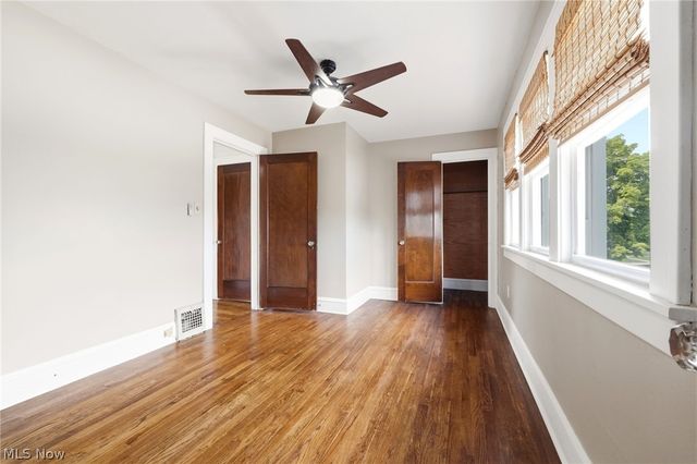1715 North Avenue, Parma, OH 44134
