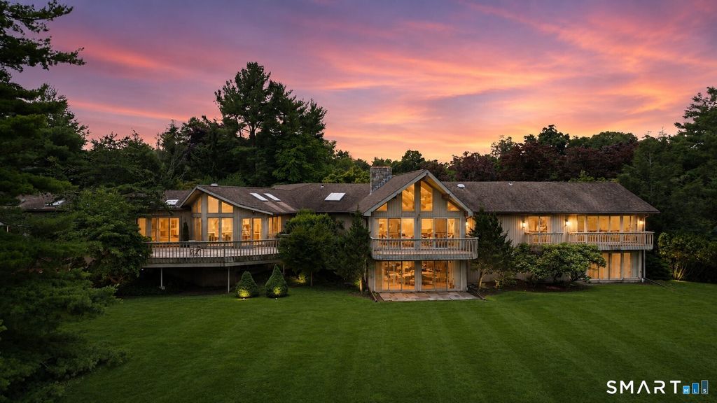4 Aspetuck Hill Lane, Weston, CT 06883