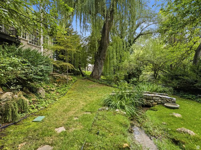 4671 S WANDER LN, Holladay, UT 84117