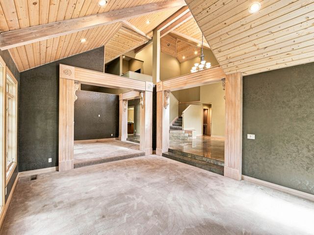 4671 S WANDER LN, Holladay, UT 84117