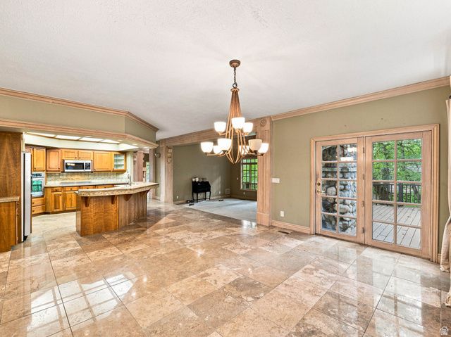 4671 S WANDER LN, Holladay, UT 84117