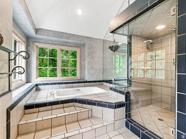4671 S WANDER LN, Holladay, UT 84117