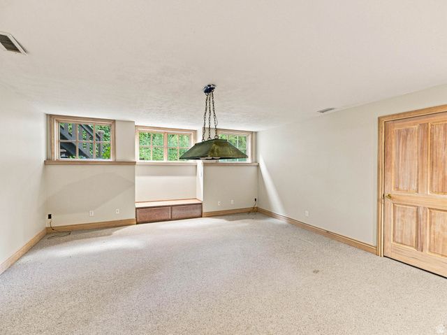 4671 S WANDER LN, Holladay, UT 84117
