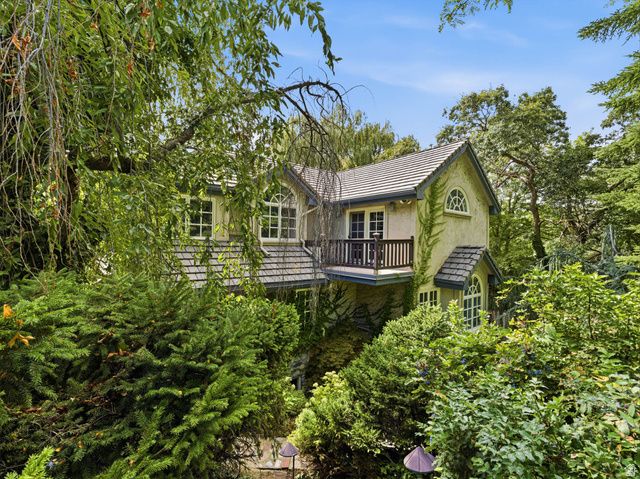 4671 S WANDER LN, Holladay, UT 84117