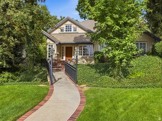 4671 S WANDER LN, Holladay, UT 84117